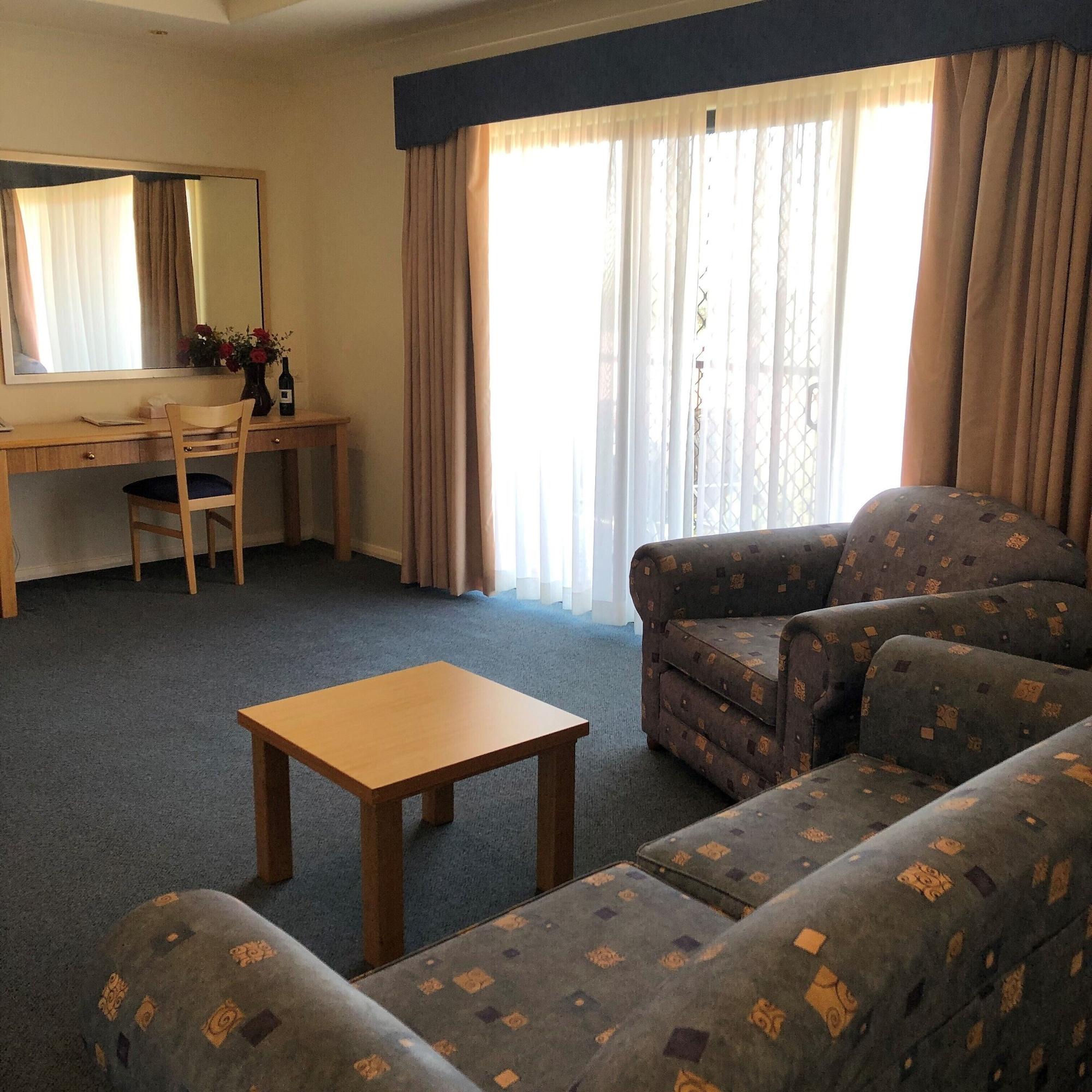 Turners Vineyard Motel Ориндж Экстерьер фото